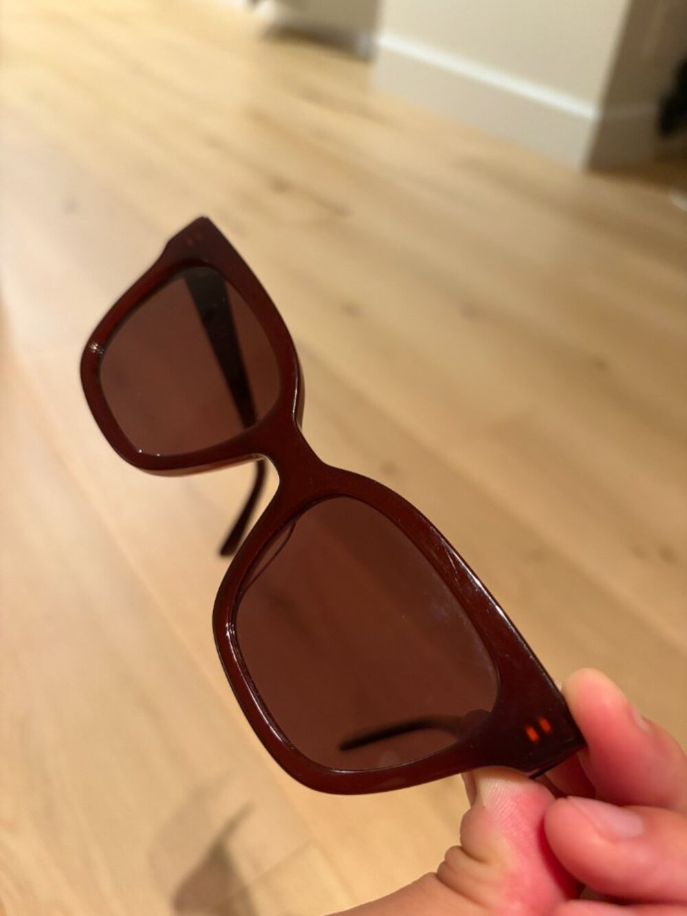 Madewell Pierport Red Frame Sunglasses with Brown Lenses - Picture 3 of 5